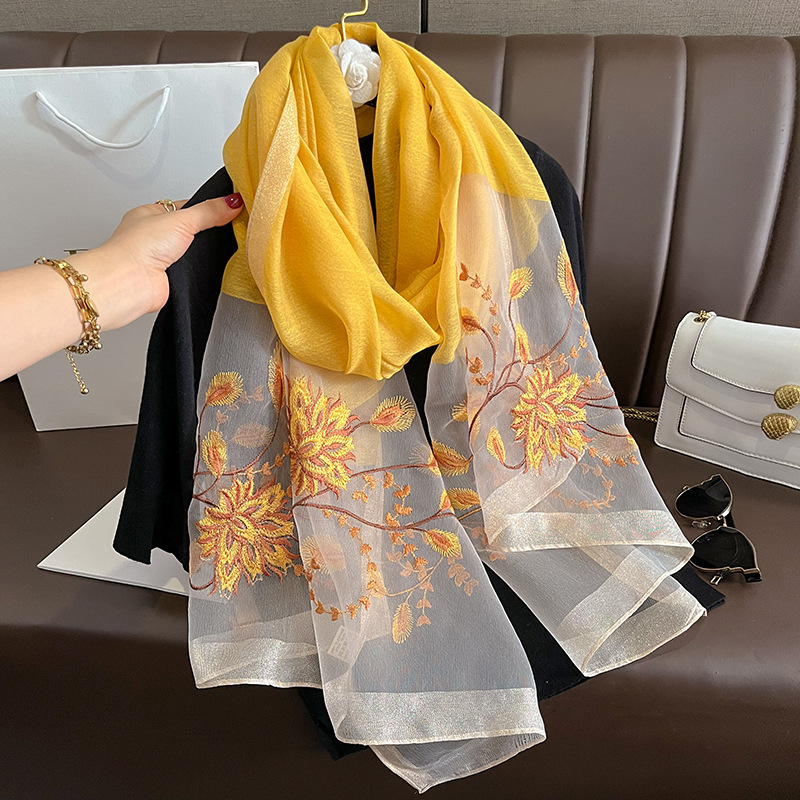 Woven Scarf Blanket - وشاح حريري صيفي ربيعي سادة للنساء،