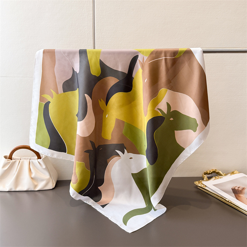 وشاح نسائي مربع جديد لعام 2026 - مراجعة Scarf Silk Square وسعره