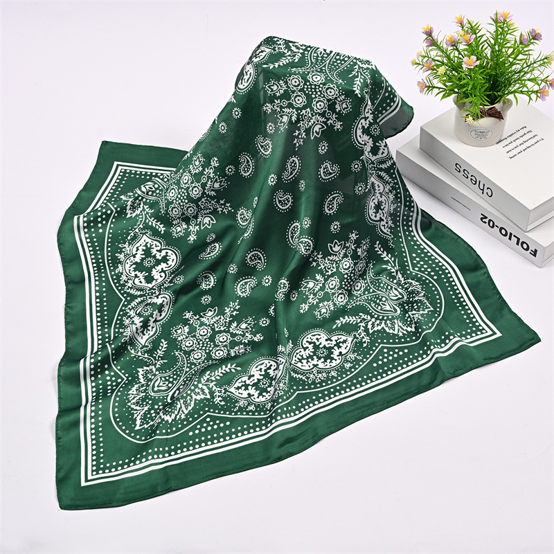 وشاح رأس ساتان مربع من سايهود  - مراجعة Scarf Silk Square وسعره